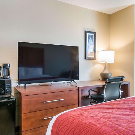 Comfort Inn & Suites Harrisburg - Hershey West Екстер'єр фото