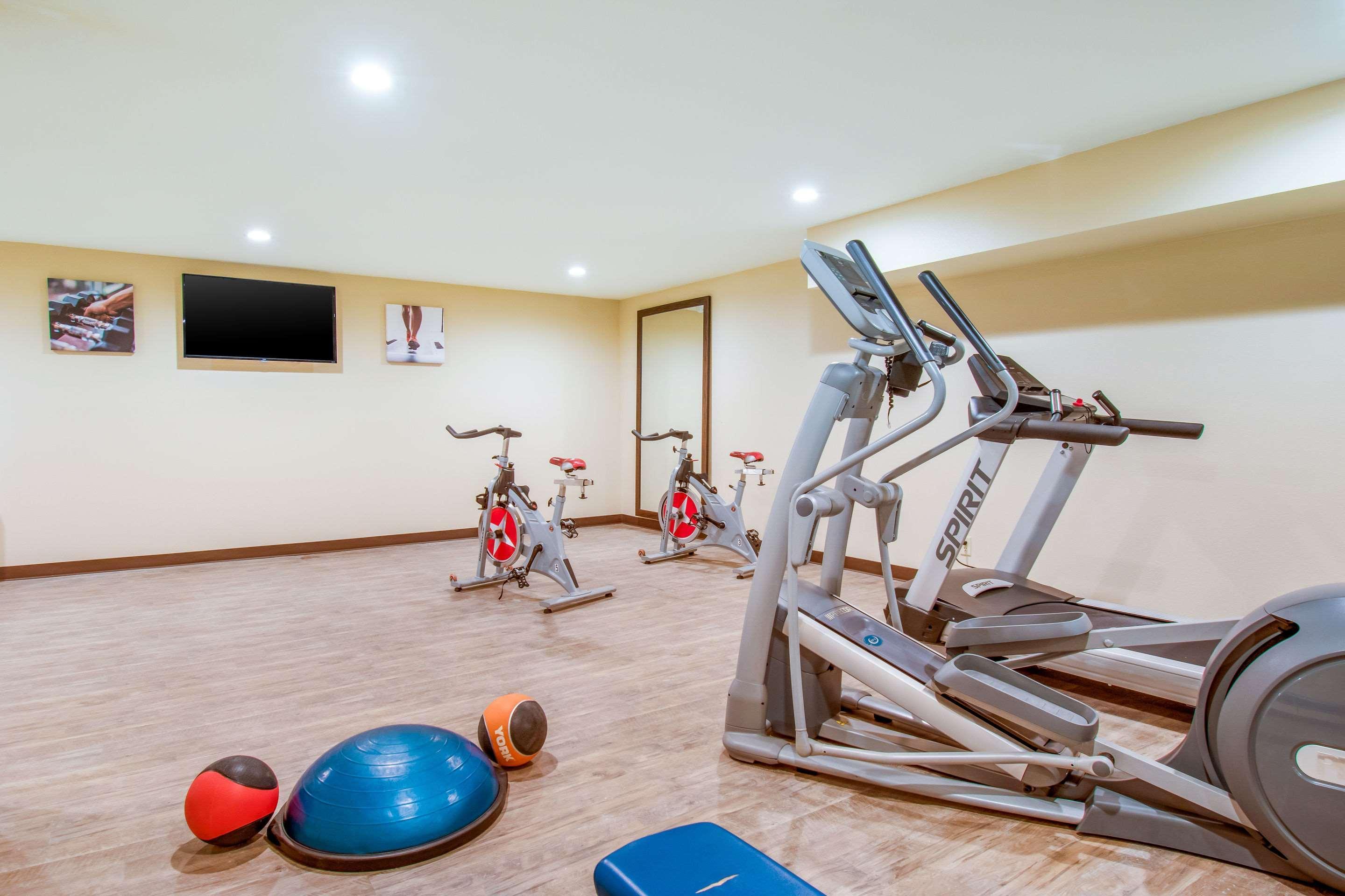 Comfort Inn & Suites Harrisburg - Hershey West Екстер'єр фото
