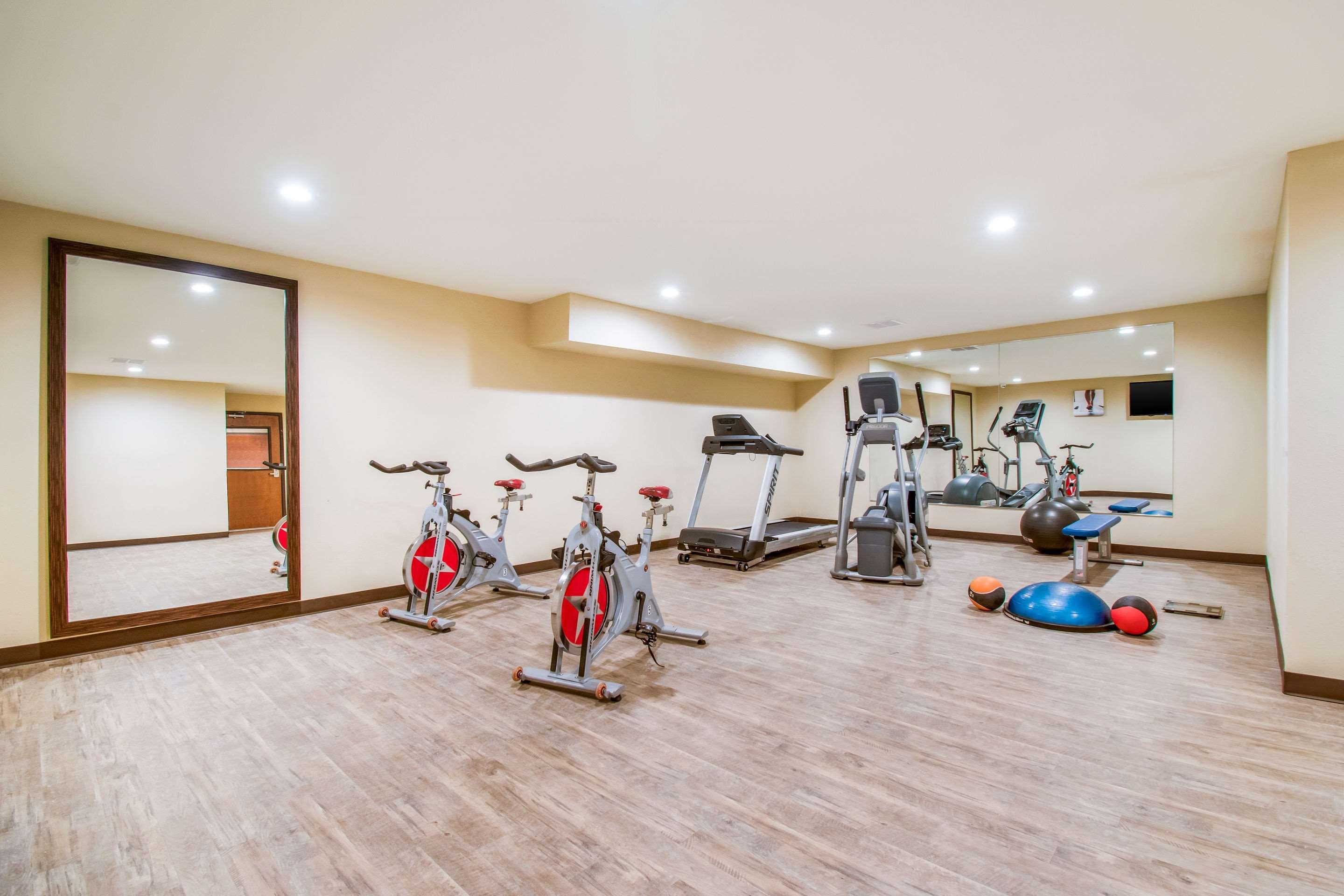 Comfort Inn & Suites Harrisburg - Hershey West Екстер'єр фото